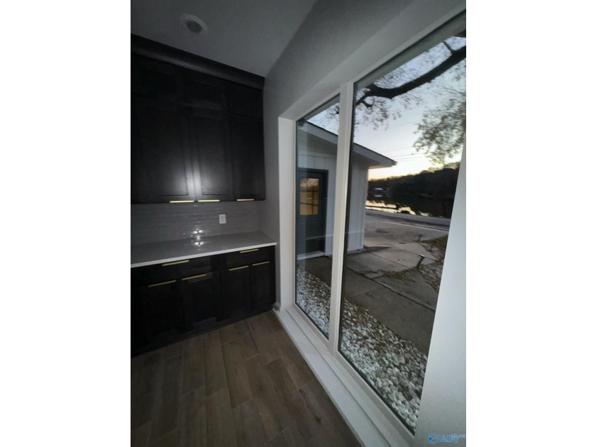 Waterfront Property in RBC! Completely Renovated, Almost new! - photo 17