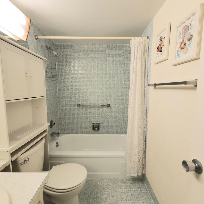 Great value for this sparkling professional cleaned condo. Walk - photo 11