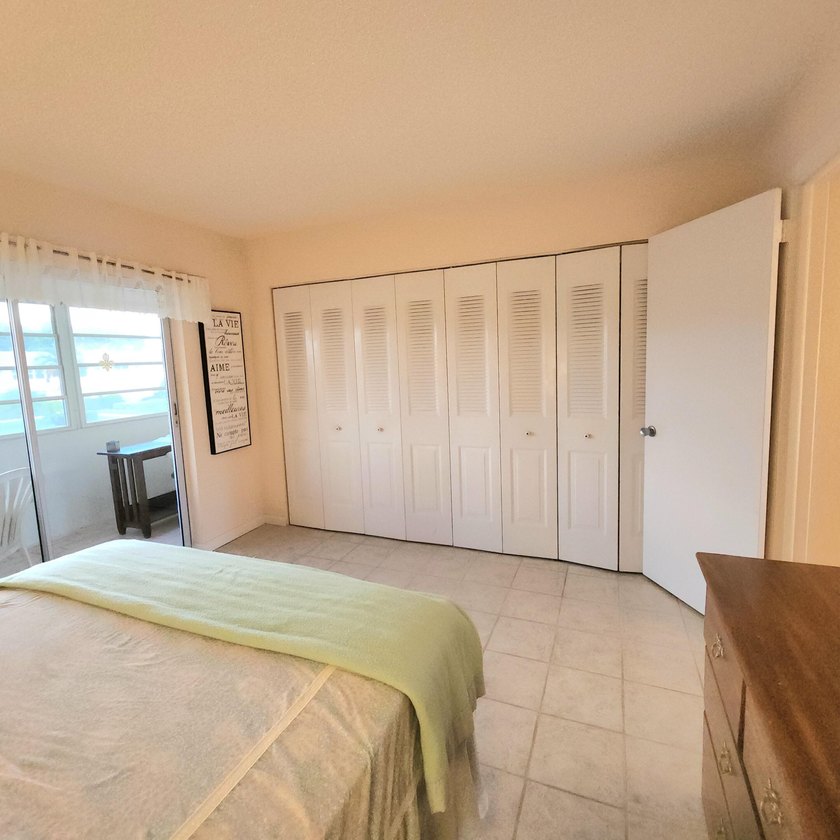 Great value for this sparkling professional cleaned condo. Walk - photo 17