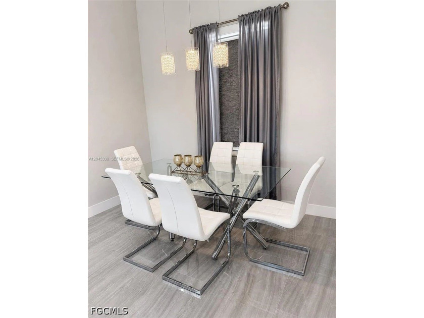 Welcome to a home that truly feels brand new! This beautifully - photo 8
