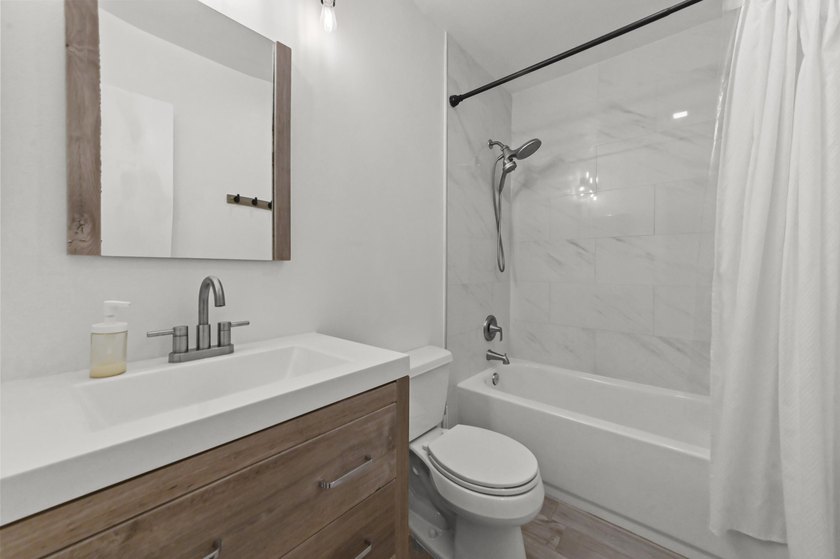 Welcome to 84 Conaskonk Circle in Royal Palm Beach, a bright and - photo 12