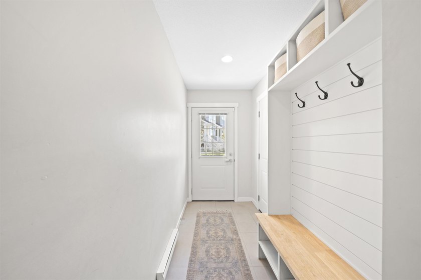 WATERFRONT 3 bed/2.5 bath townhome in Polygon's Beaufort Landing - photo 5