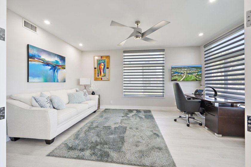 Beautifully updated harbor home in the prestigious Admirals Cove - photo 21