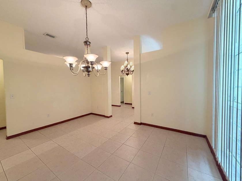 Welcome to this beautifully maintained Port St. Lucie home - photo 7