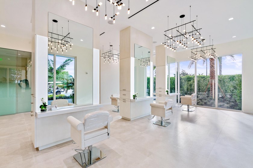 Beautifully updated harbor home in the prestigious Admirals Cove - photo 39