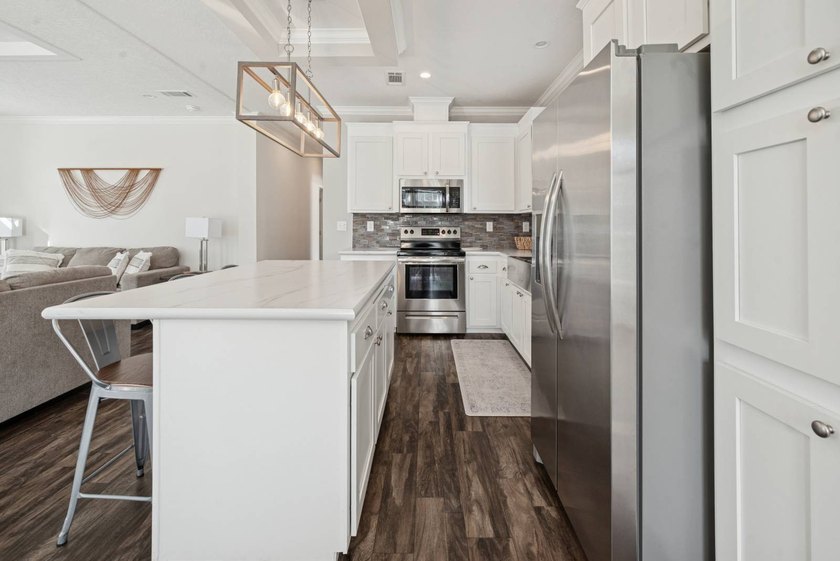Welcome home to this immaculate, like-new residence that has - photo 42