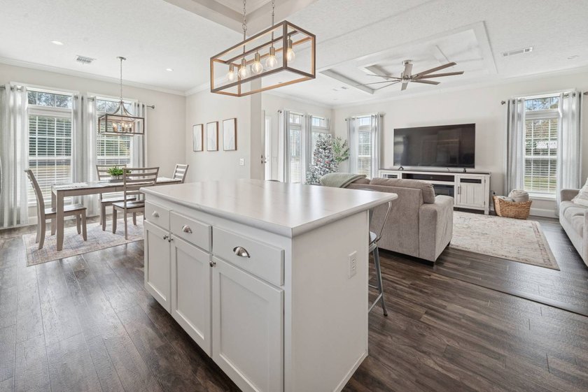 Welcome home to this immaculate, like-new residence that has - photo 44