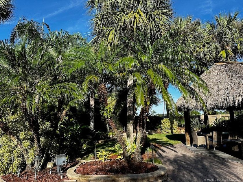 Rare Opportunity: Expansive 4,361 Sq. Ft. Lot in Exclusive - photo 11