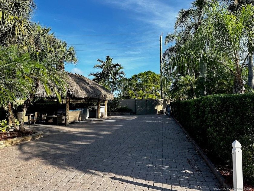 Rare Opportunity: Expansive 4,361 Sq. Ft. Lot in Exclusive - photo 12