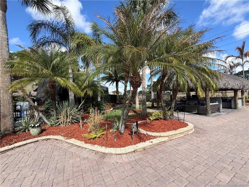 Rare Opportunity: Expansive 4,361 Sq. Ft. Lot in Exclusive - photo 16