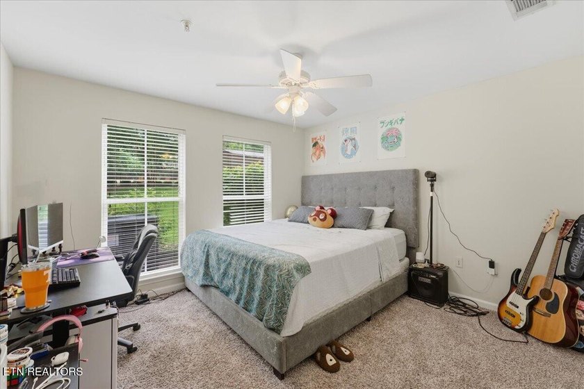 Secure housing before the fall semester! This first-floor - photo 19
