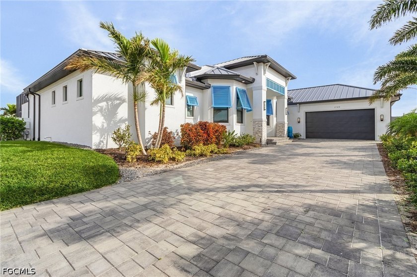 This 2023 custom-built masterpiece redefines luxury living - photo 2