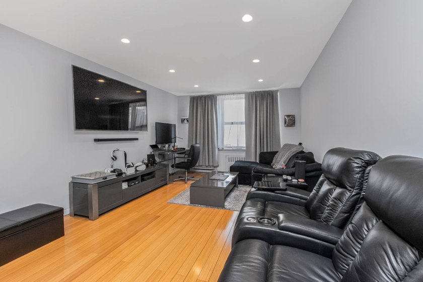 1874 Pelham Parkway S #4A - photo 2