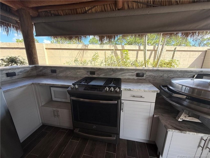 Rare Opportunity: Expansive 4,361 Sq. Ft. Lot in Exclusive - photo 32