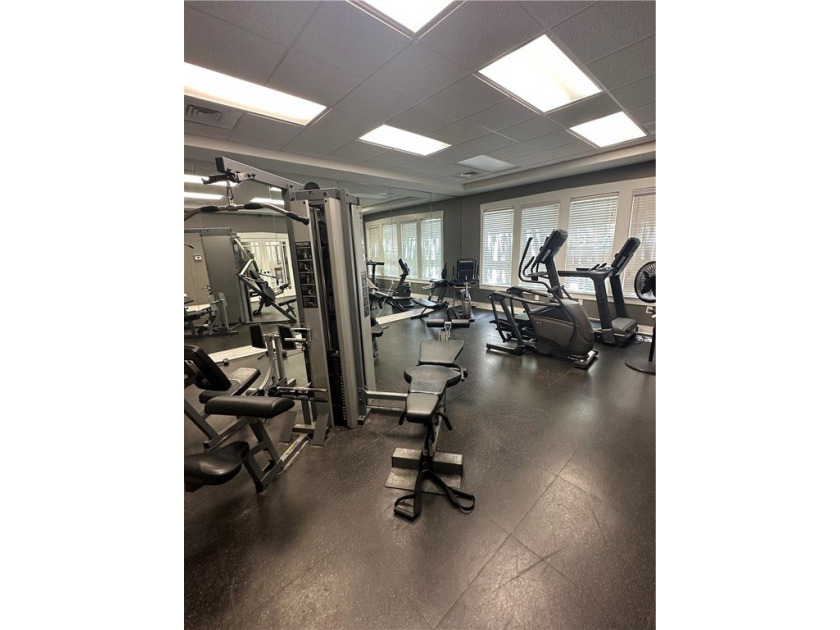 Discover an unparalleled lifestyle at Overlook Condominiums, a - photo 17
