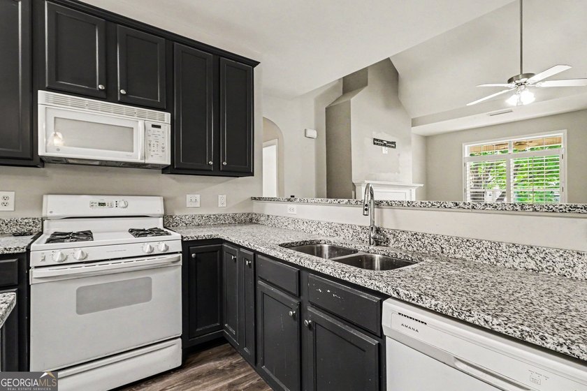 Welcome to 2685 Mariner Way, an updated, move-in-ready home - photo 10