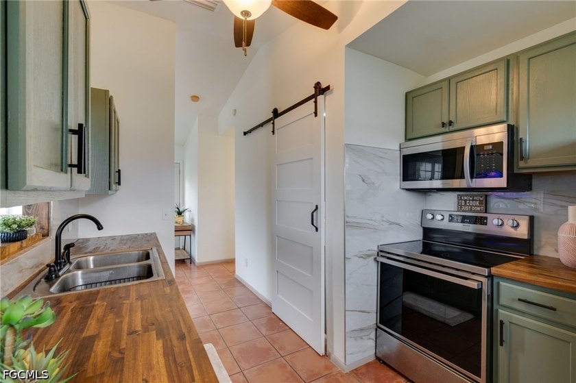 Excellent investment opportunity or perfect home for First time - photo 3
