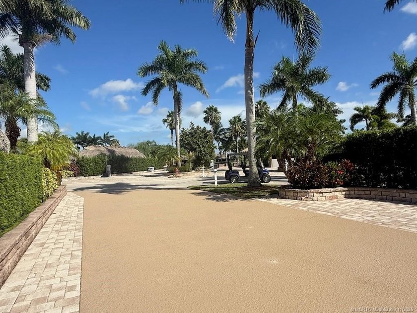 NEW TIKI RE-THATCH JULY 2025! This extra-wide lot, positioned - photo 12