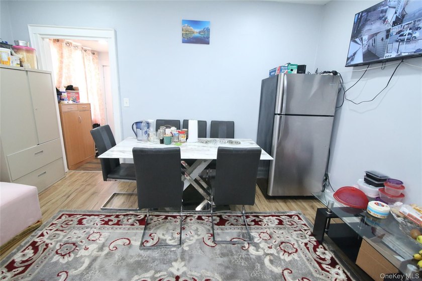 **Location! Location! Location!** This newly renovated large - photo 25