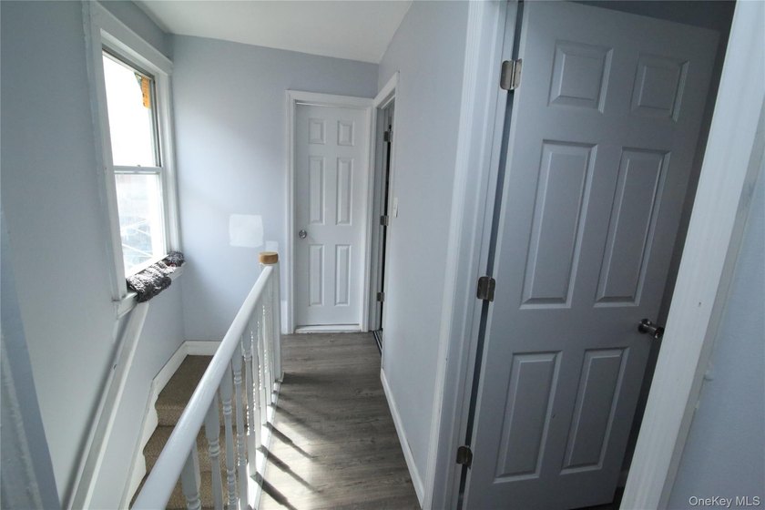 **Location! Location! Location!** This newly renovated large - photo 48