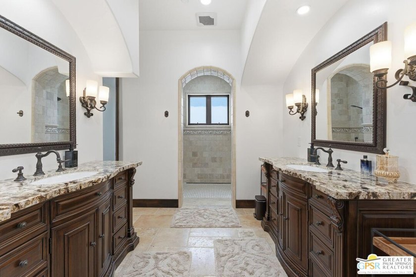 Welcome to one of the newest and most refined custom estates - photo 32