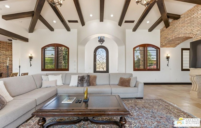 Welcome to one of the newest and most refined custom estates - photo 50