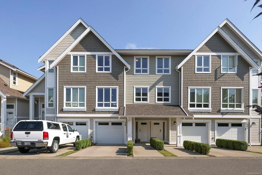 This three-story townhome is a fantastic opportunity to own in a - photo 4
