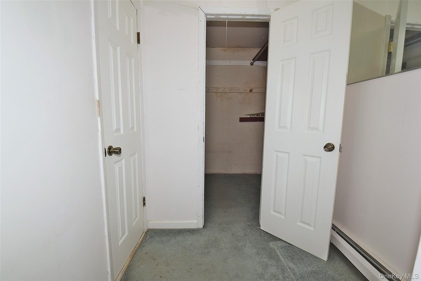 Welcome to 54 Grand Street-Your final destination. This very - photo 10