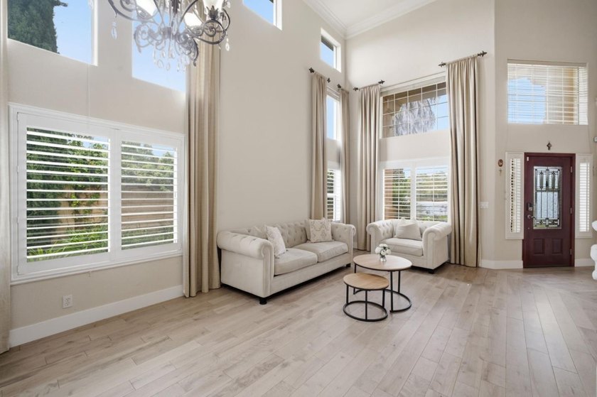 Welcome to 1902 Whitman Street, a beautifully maintained - photo 12