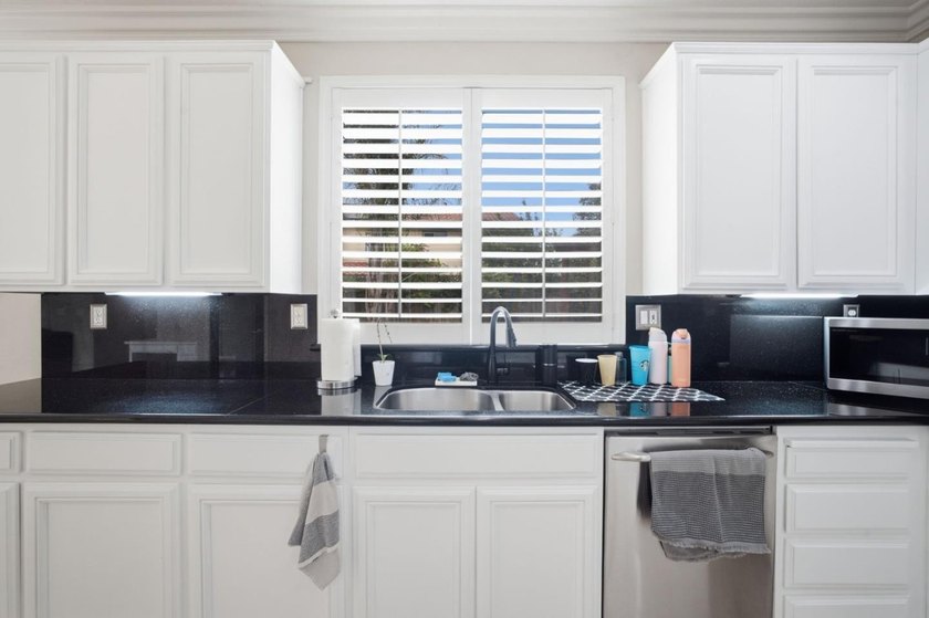 Welcome to 1902 Whitman Street, a beautifully maintained - photo 21