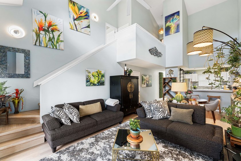 Discover the ease of island living in this turnkey furnished - photo 2