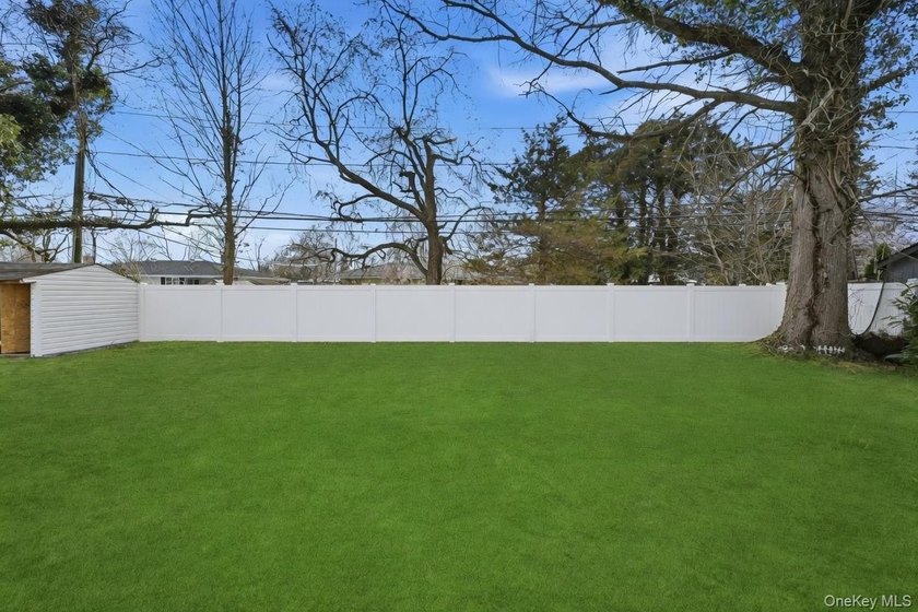 Welcome To 10 Curlin Lane, A Completely Gut-Renovated 4 Bedroom - photo 25