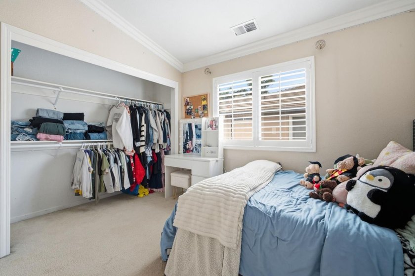 Welcome to 1902 Whitman Street, a beautifully maintained - photo 32