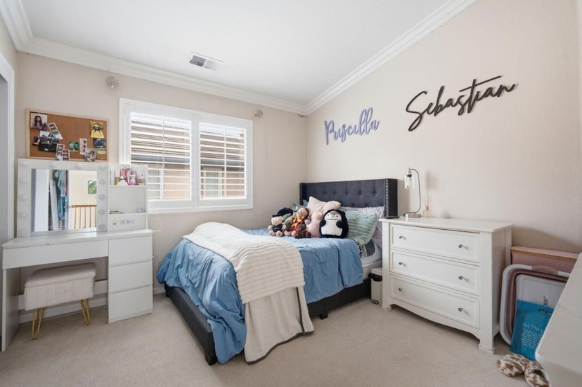 Welcome to 1902 Whitman Street, a beautifully maintained - photo 33