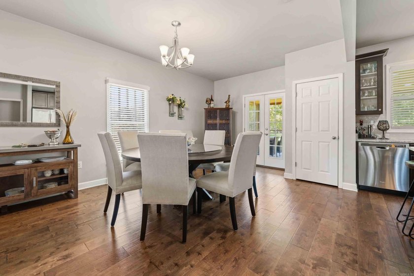 Welcome to this beautifully maintained 3 BR, 2.5-bath home in - photo 6