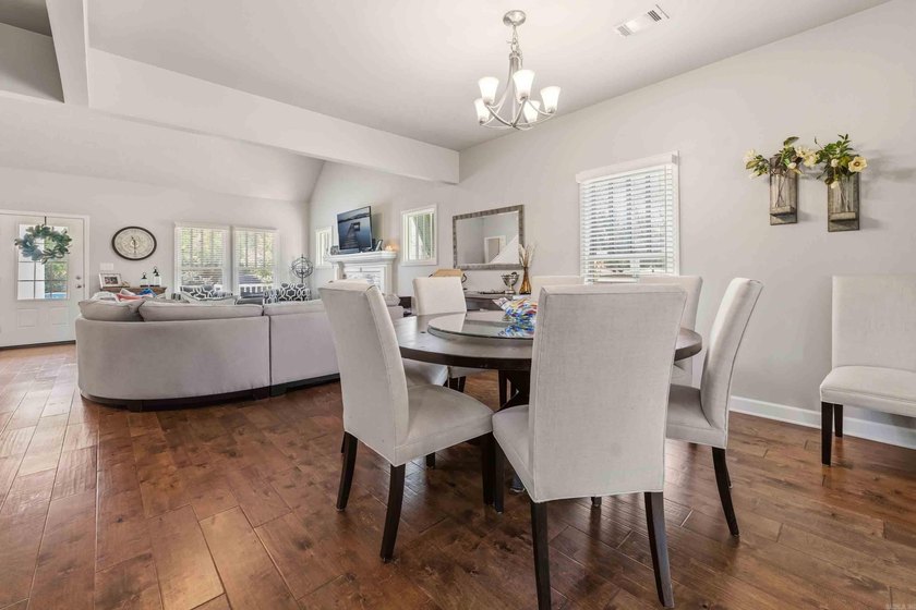 Welcome to this beautifully maintained 3 BR, 2.5-bath home in - photo 7