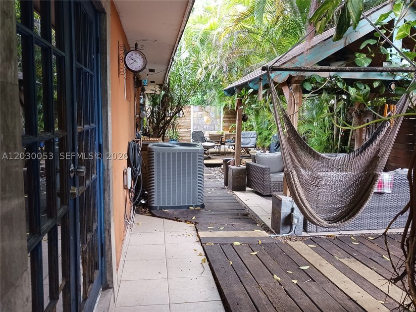 A fantastic, detached DUPLEX/MULTIFAMILY property available - photo 8