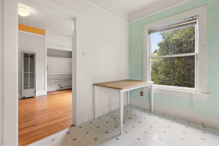 Opportunity knocks just blocks from UC Berkeley! This vacant - photo 14