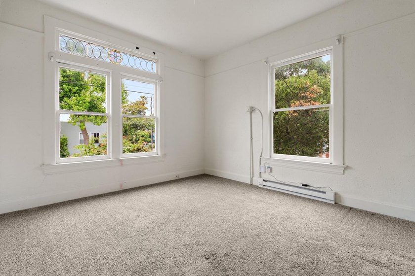Opportunity knocks just blocks from UC Berkeley! This vacant - photo 19