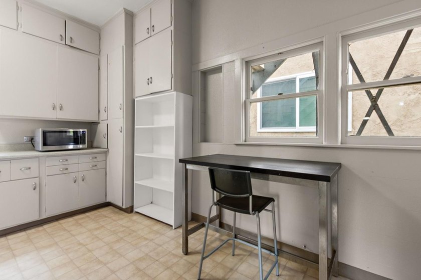 Opportunity knocks just blocks from UC Berkeley! This vacant - photo 27