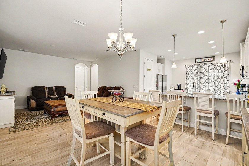 Welcome home! This beautiful single family home was built in - photo 6