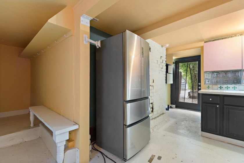 Opportunity knocks just blocks from UC Berkeley! This vacant - photo 41