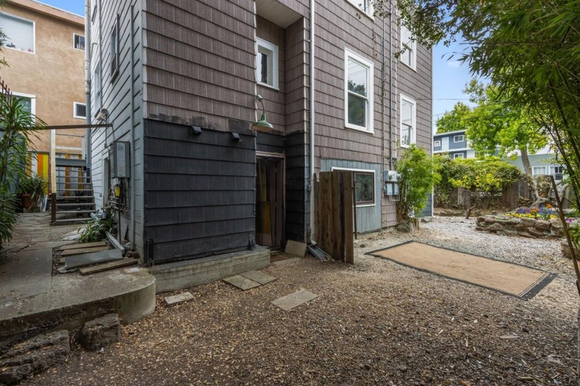 Opportunity knocks just blocks from UC Berkeley! This vacant - photo 46