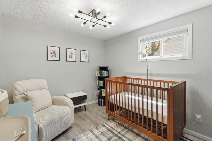 Welcome to this wonderful east side bungalow, filled with - photo 20