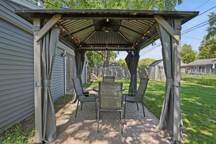 Welcome to this wonderful east side bungalow, filled with - photo 33
