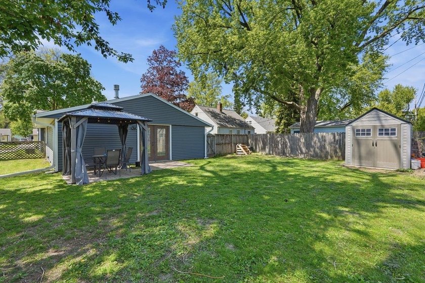 Welcome to this wonderful east side bungalow, filled with - photo 34