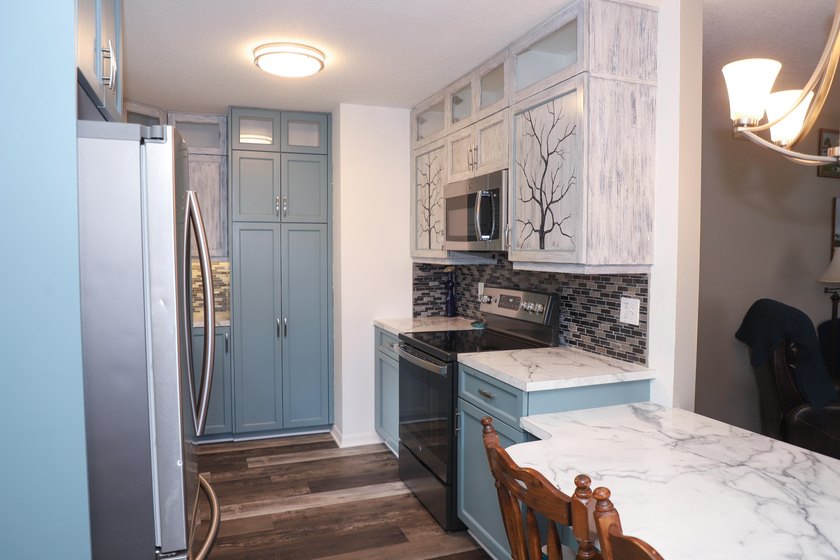 Located in desirable Indian River Estates, this well-maintained - photo 8
