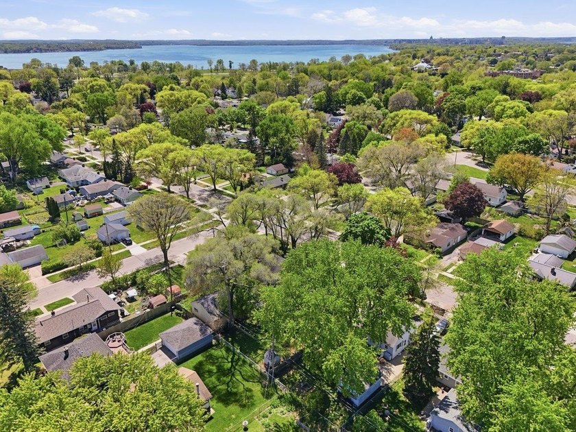 Welcome to this wonderful east side bungalow, filled with - photo 40