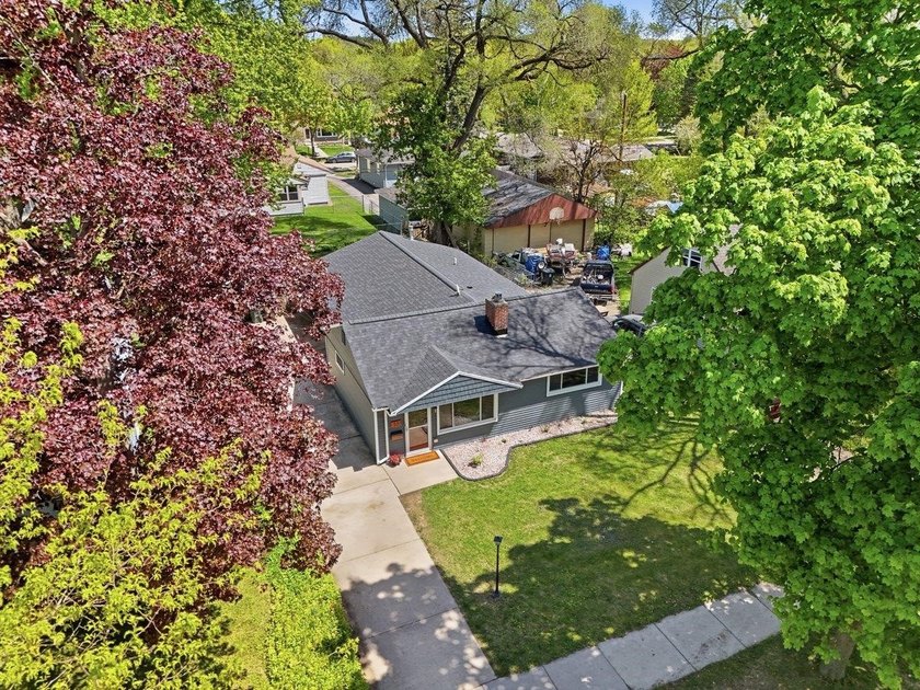 Welcome to this wonderful east side bungalow, filled with - photo 42