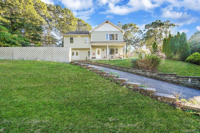 Welcome to this fantastic opportunity nestled in Rocky Point - photo 2